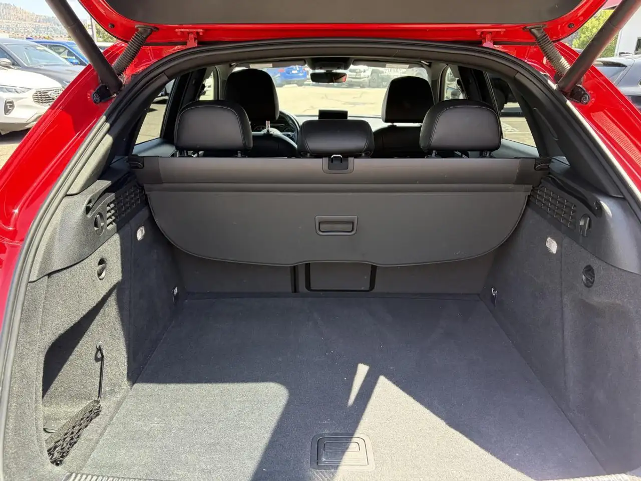 Audi Q3 снимка Audi Q3