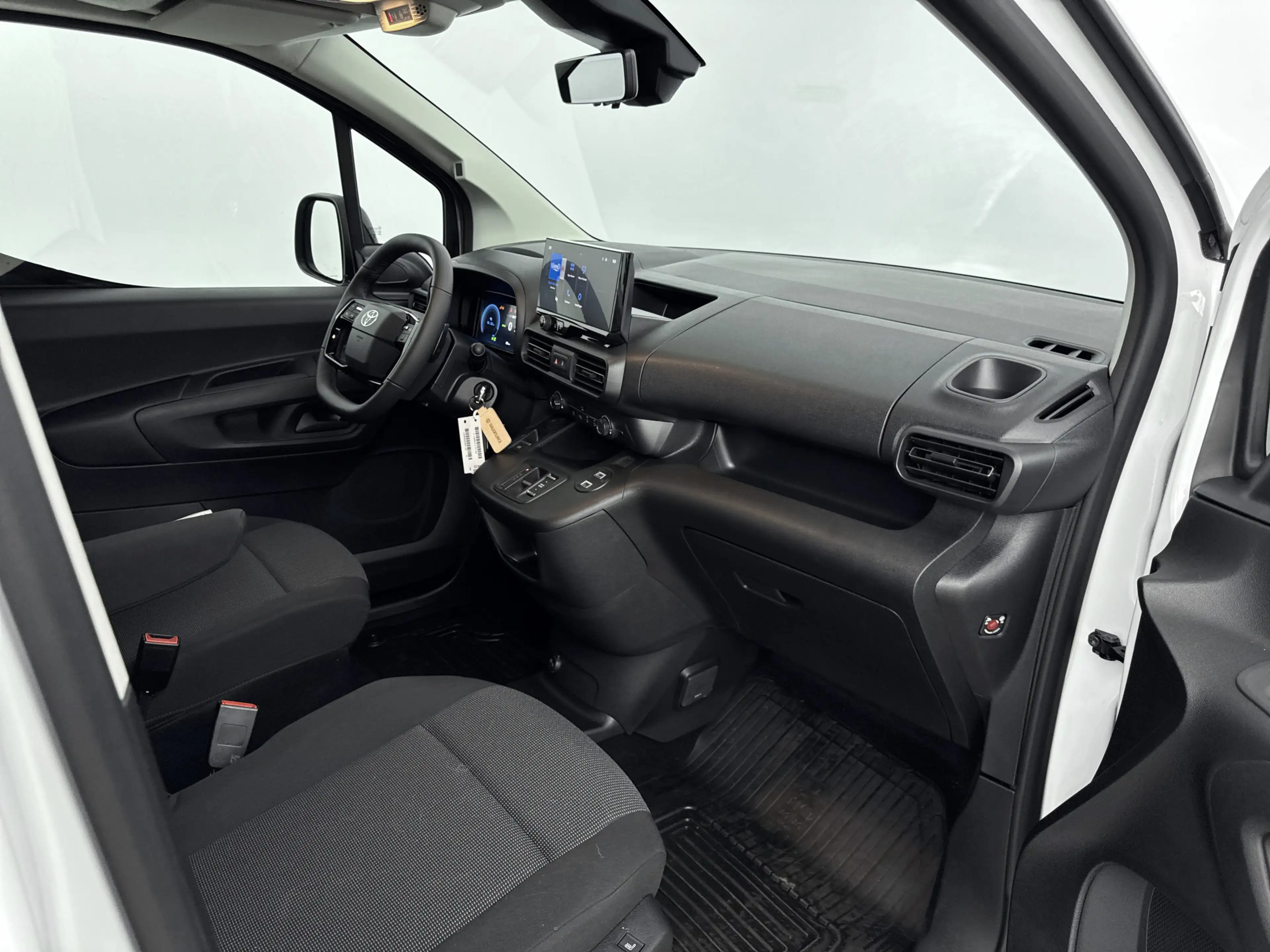 Toyota Proace City Electric 10th Anniversary 50 kWh *DEMO* | Sidebars — photo 5