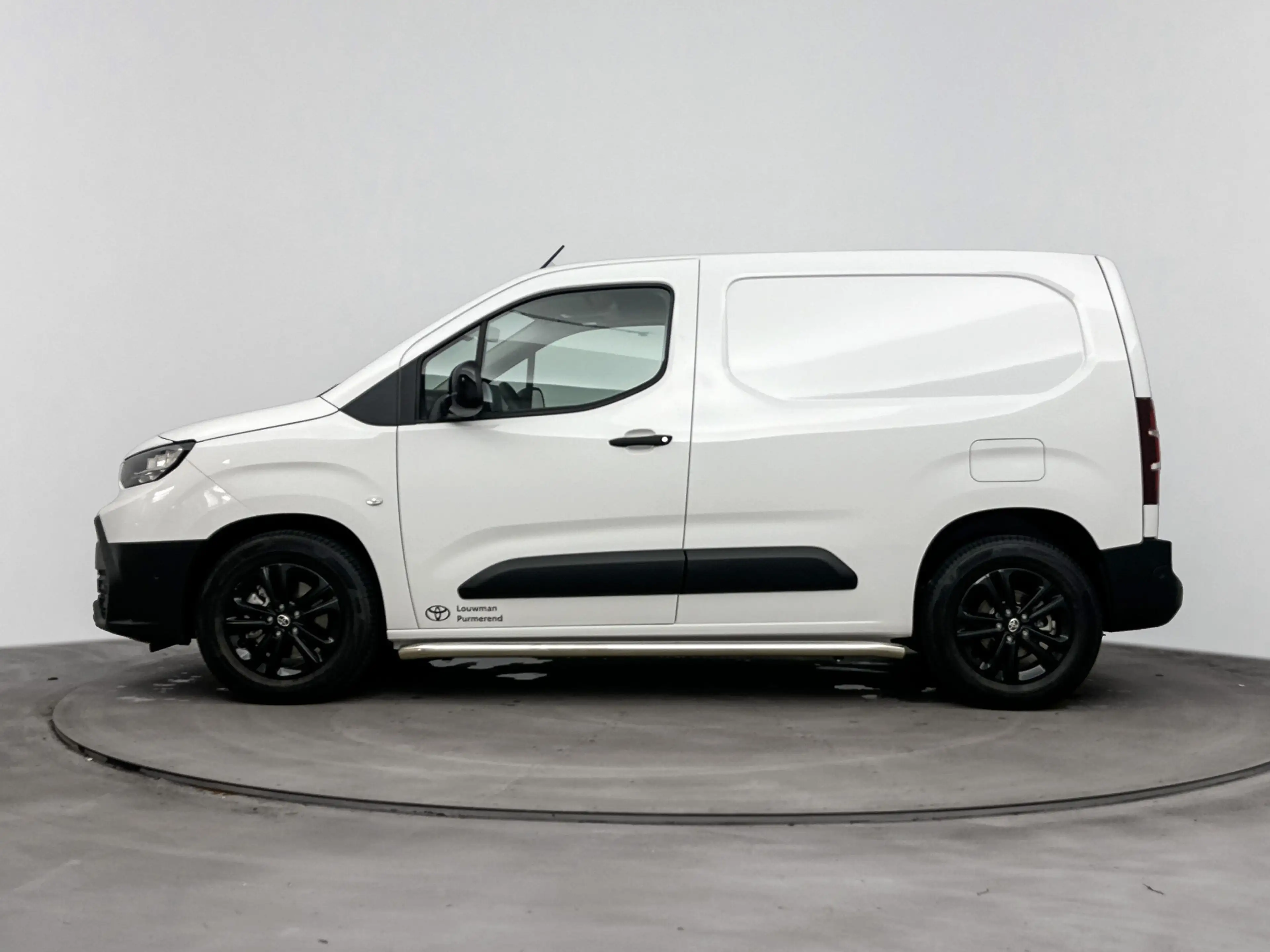Toyota Proace City Electric 10th Anniversary 50 kWh *DEMO* | Sidebars — photo 3