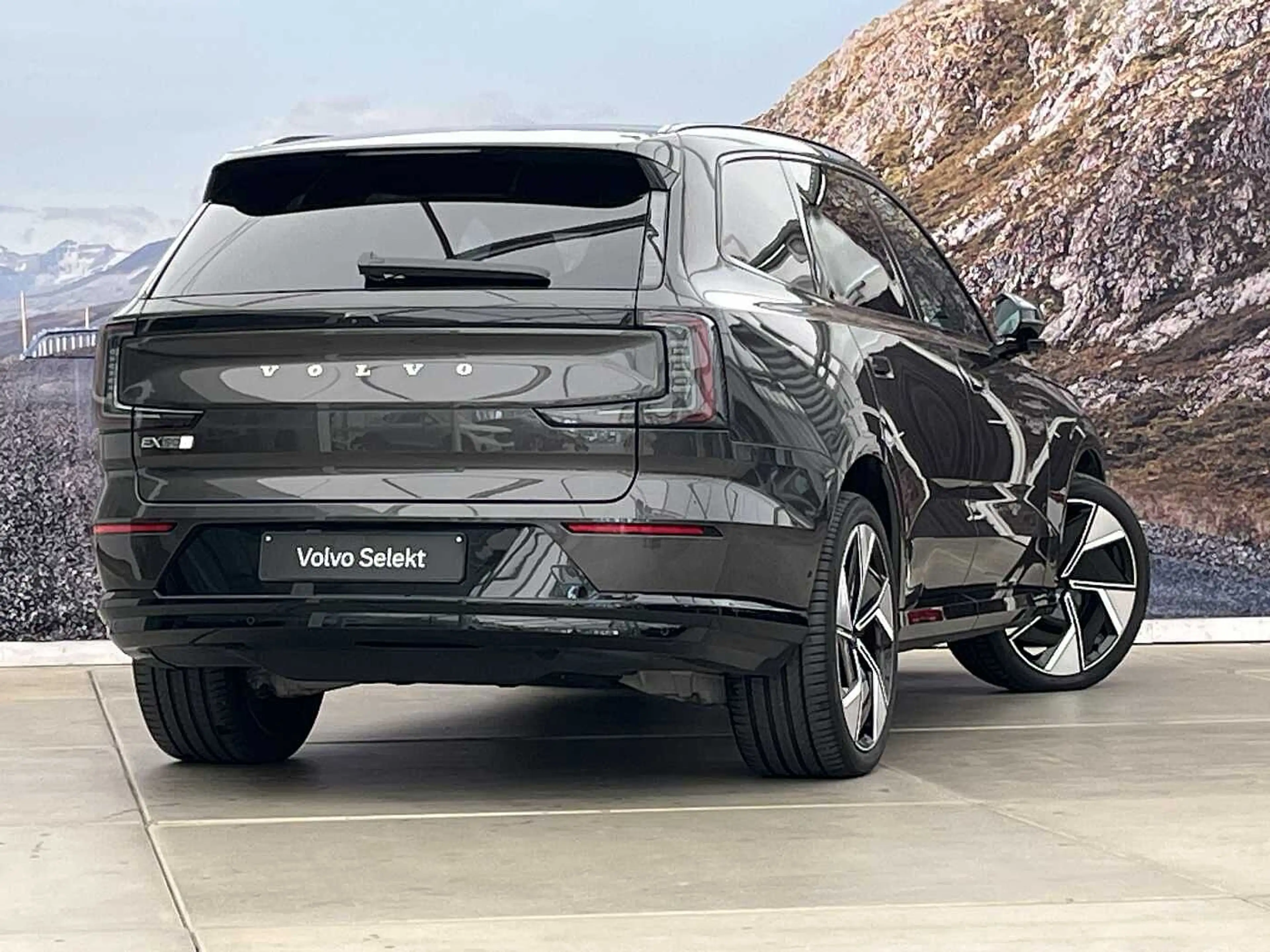 Volvo EX90 ULTRA TWIN PERFORMANCE *FULL OPTIONS* — photo 2