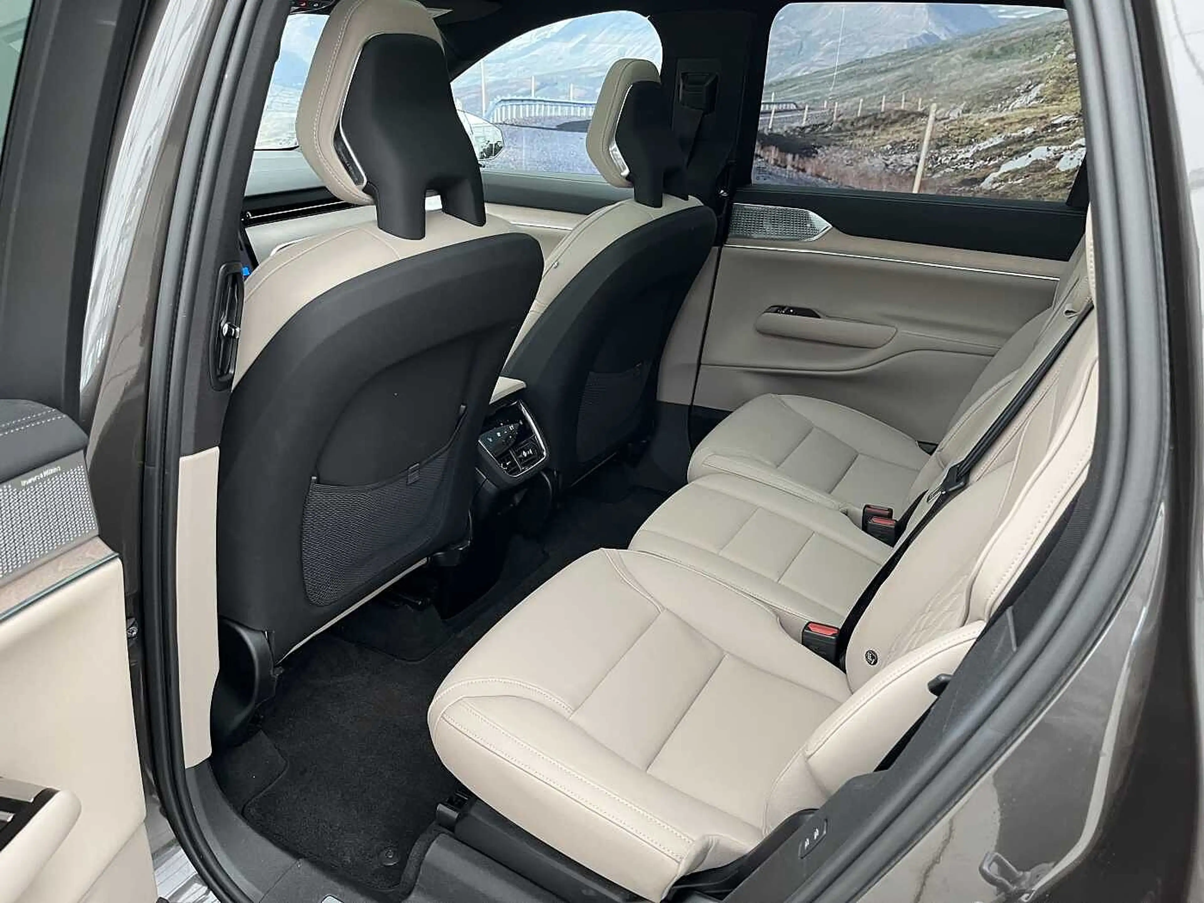 Volvo EX90 ULTRA TWIN PERFORMANCE *FULL OPTIONS* — photo 7
