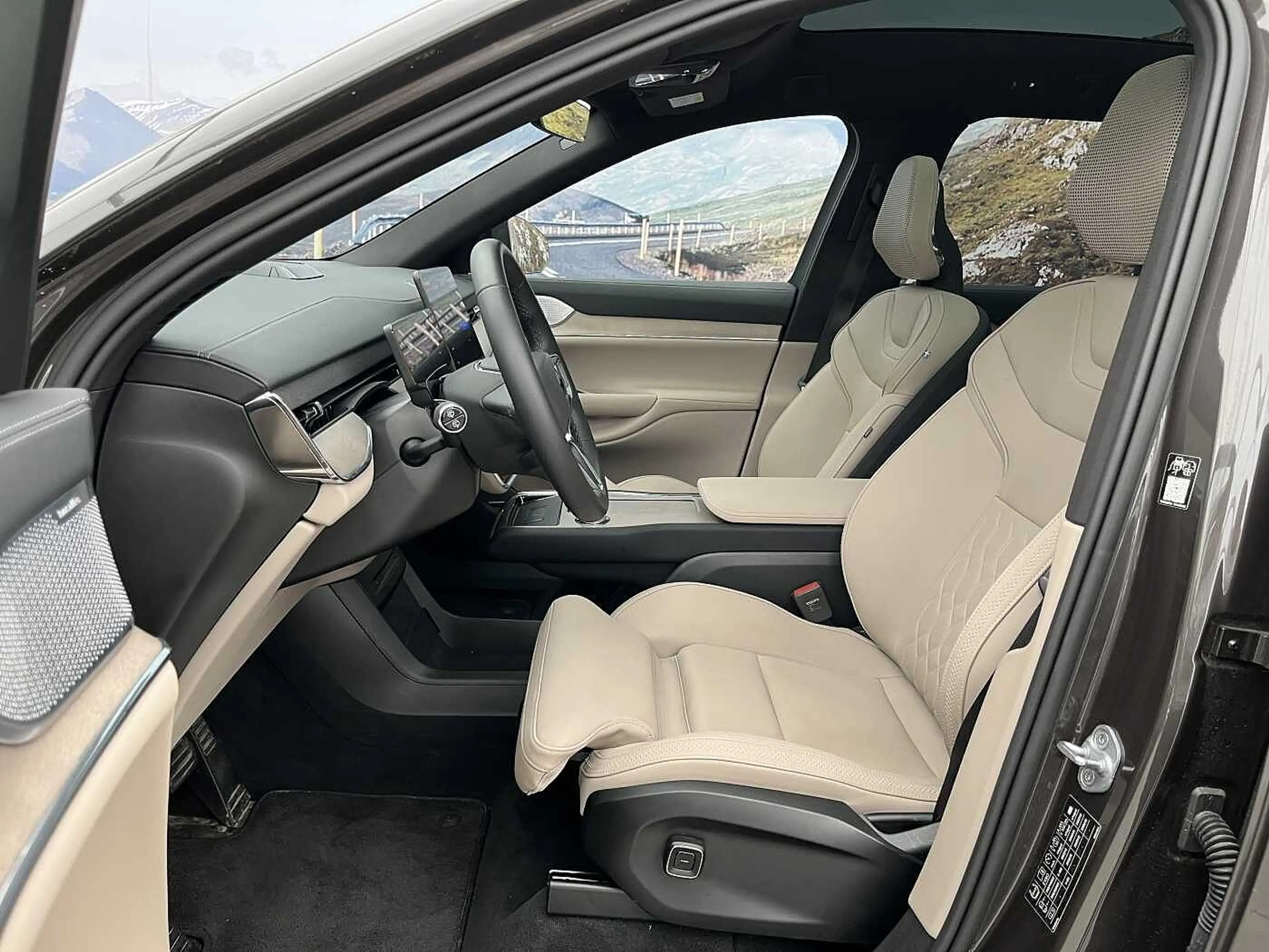 Volvo EX90 ULTRA TWIN PERFORMANCE *FULL OPTIONS* — photo 5