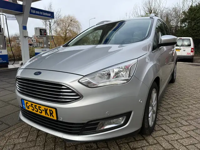 Ford Grand C-Max 1.5 Titanium / Parkeersensoren / Stoelverwarming /