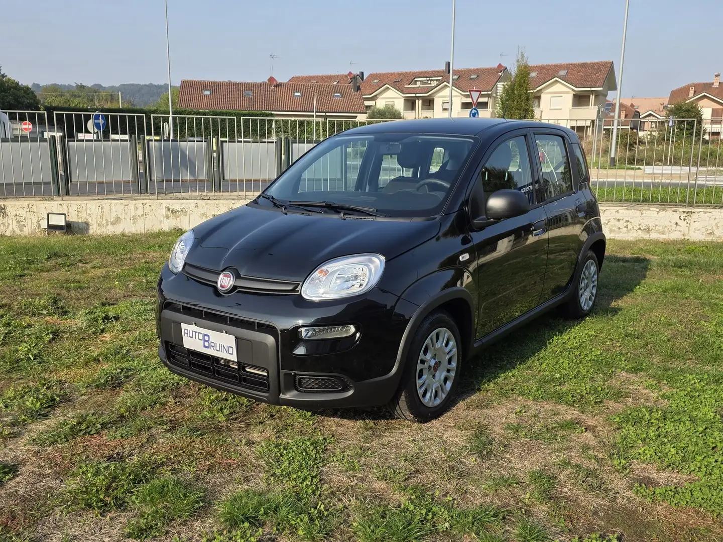 Fiat Panda Panda 1.0 FireFly Hybrid Touchscreen BT e NAVI Negro - 1