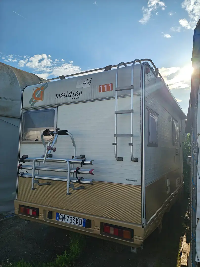Ford Transit Meridien Beige - 1