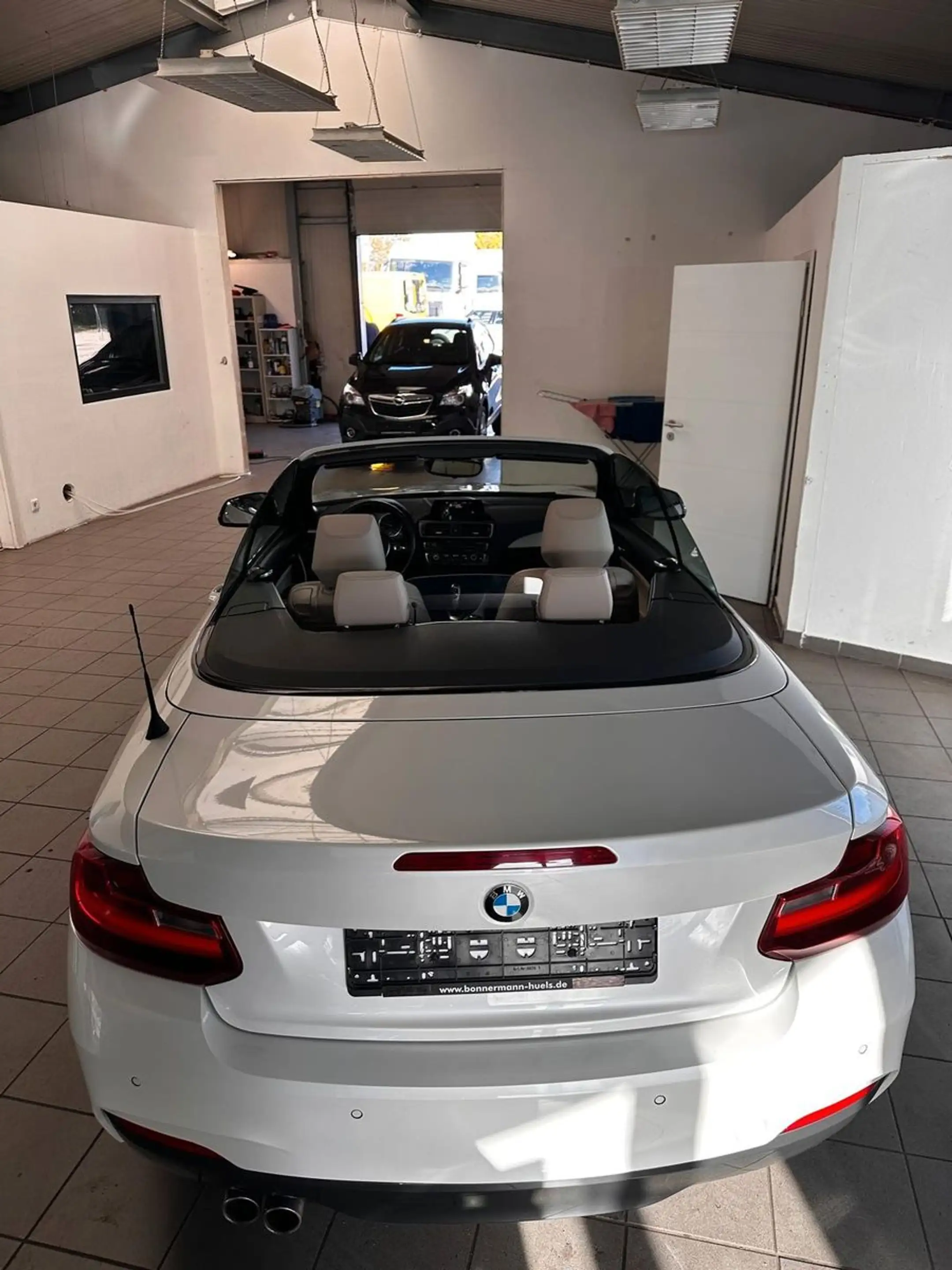 BMW 220 d Cabrio M Sport *H&K*AHK*Leder*PDC*8 Räder — photo 9