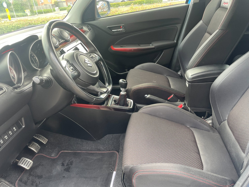 Suzuki Swift 1.4 Sport — photo 9