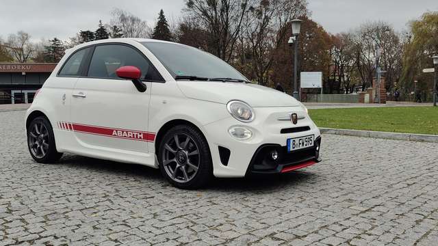 Imagine Abarth 500 Leder * Neuer Zahnriemen * Neuer Tüv * 146 PS