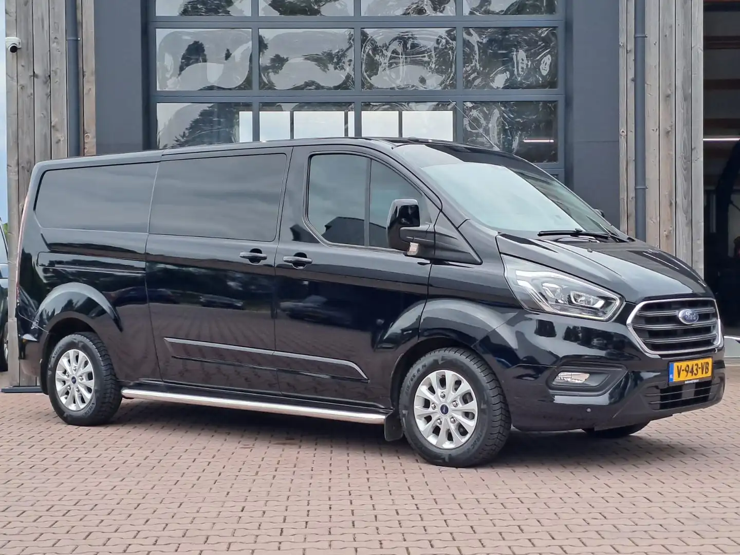 Ford Transit Custom 300 2.0 TDCI L2H1 Limited | Automaat | Trekhaak | Noir - 2
