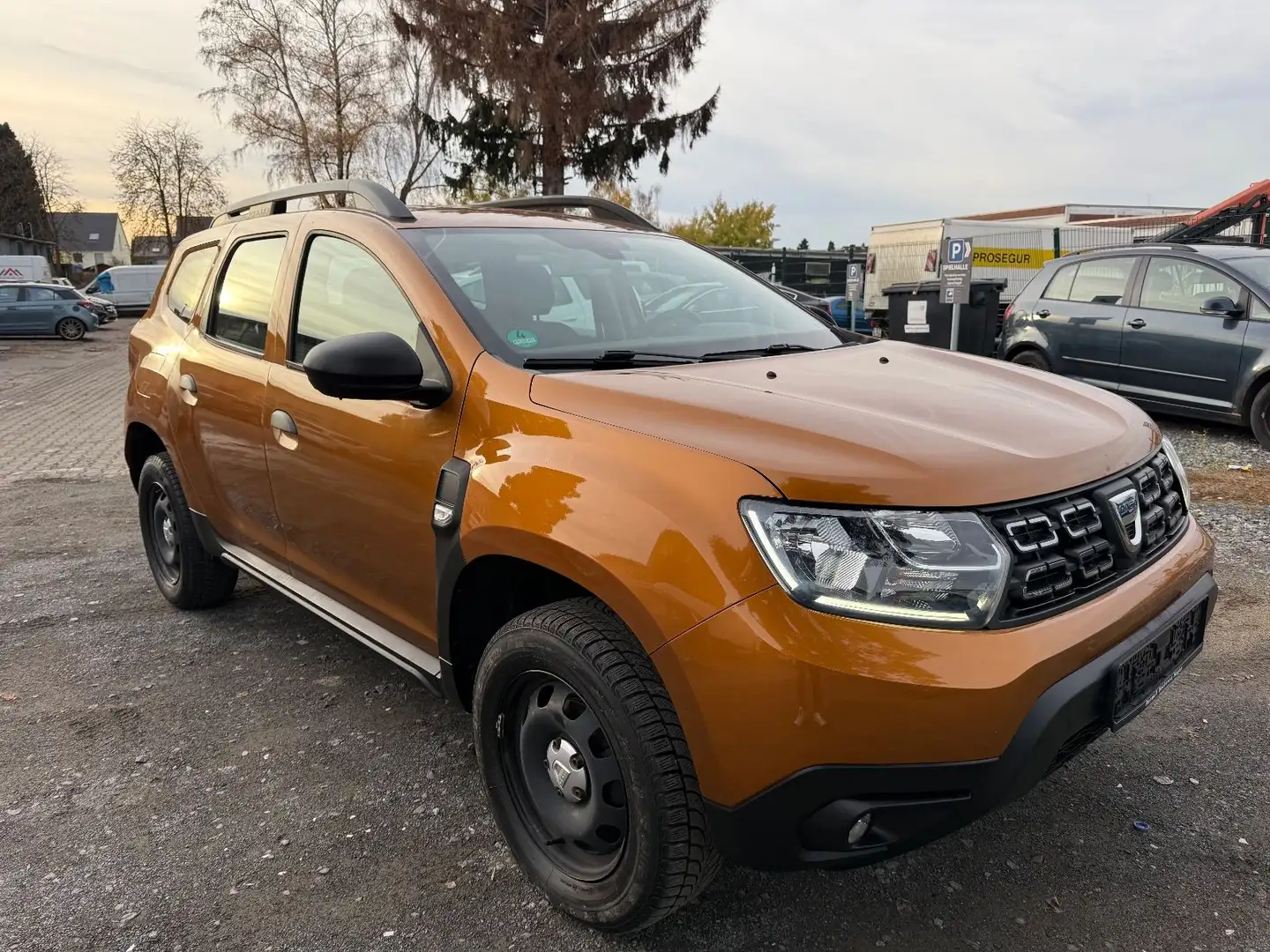 Dacia Duster SCe 115 2WD Comfort Or - 1
