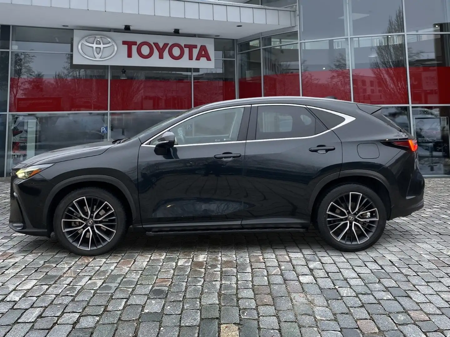 Lexus NX 450h+ NX 450 h+ Luxury Top zuverlässiger SUV*wenig KM Schwarz - 2