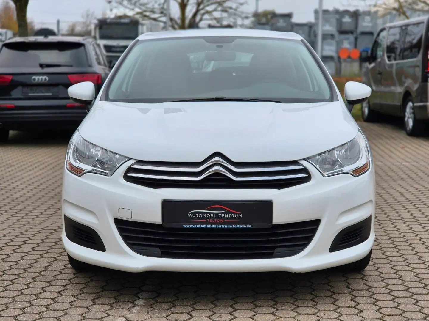 Citroen C4 1.4 Attraction 5-Türer Klima Tempomat Weiß - 2