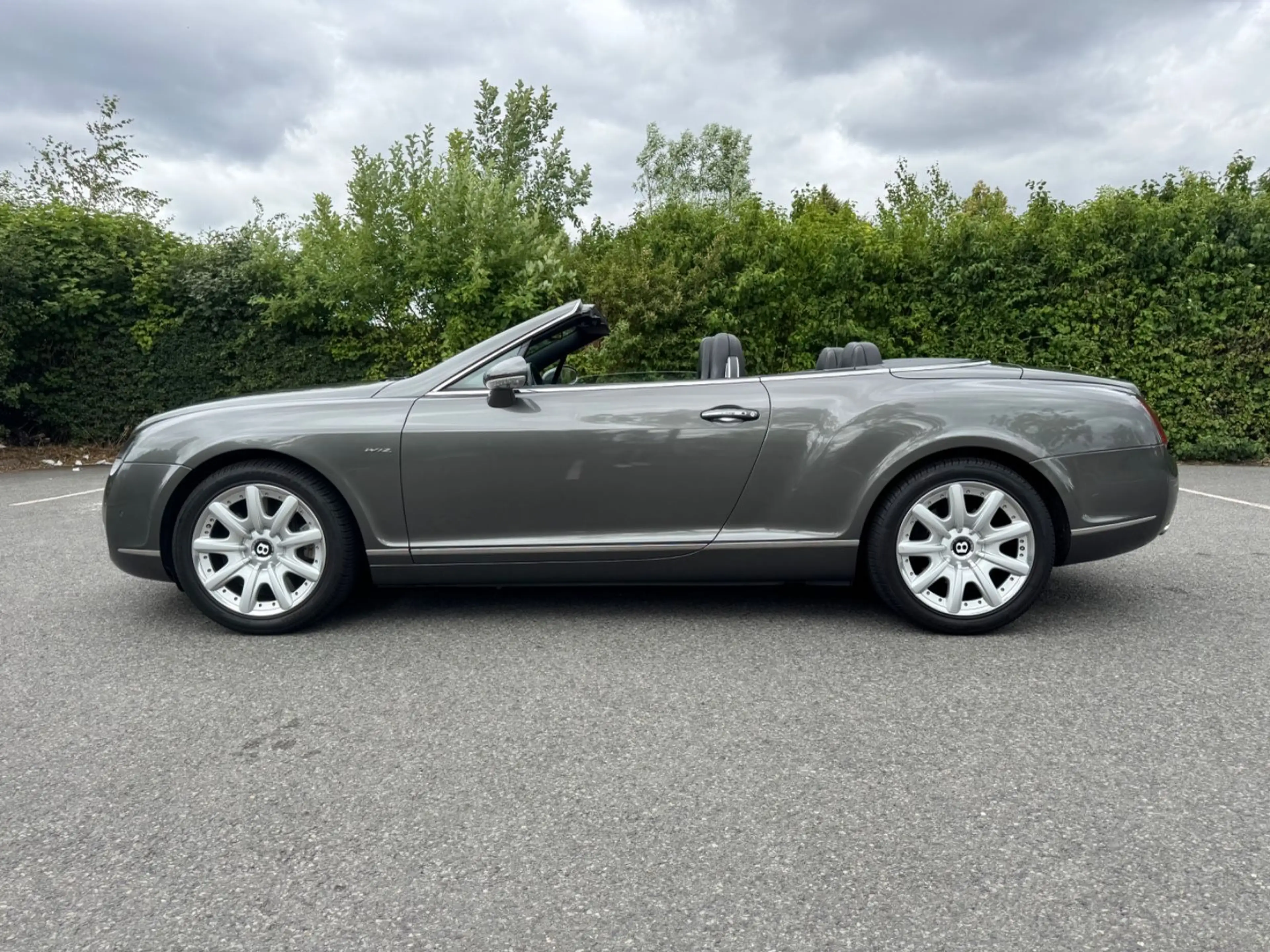 Bentley Continental GTC 6.0 W12 CAM NAVI XENON  DEUTSCH — photo 11