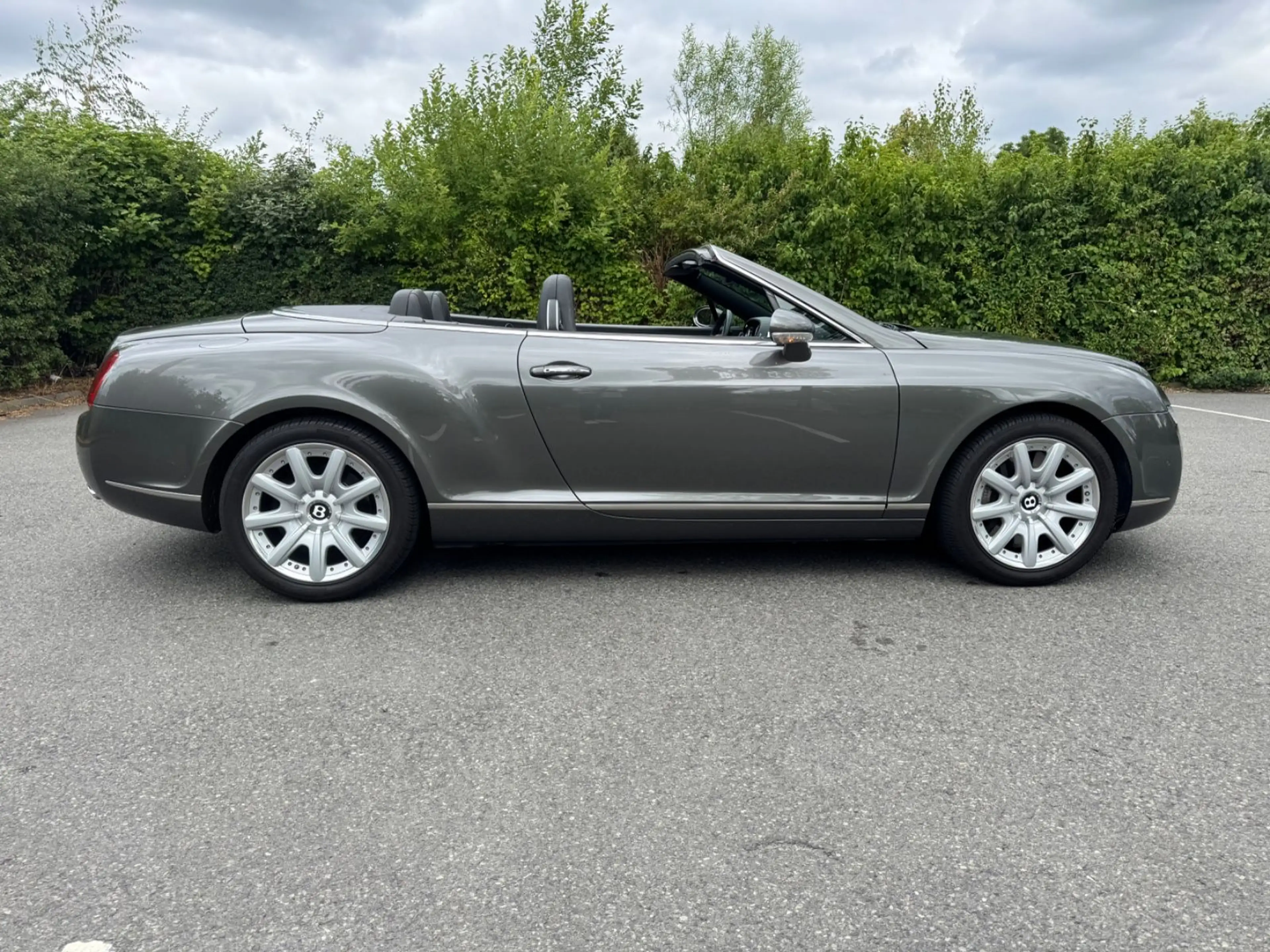 Bentley Continental GTC 6.0 W12 CAM NAVI XENON  DEUTSCH — photo 6