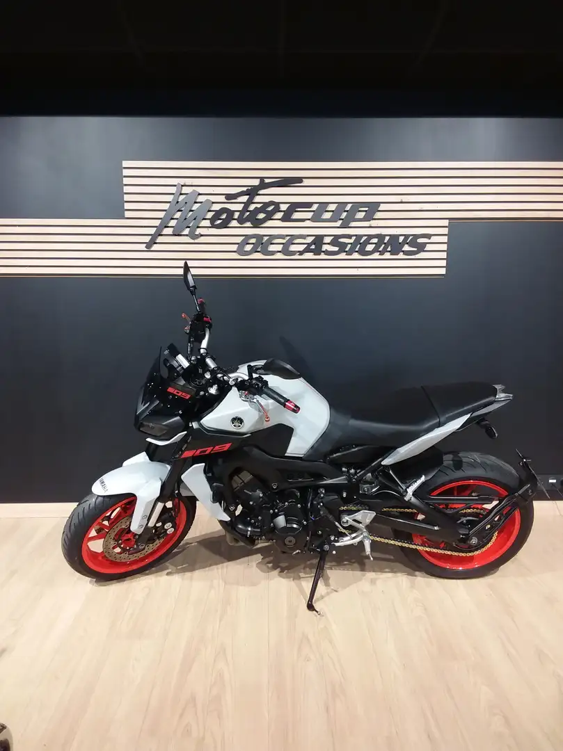 Yamaha MT-09 Gris - 2