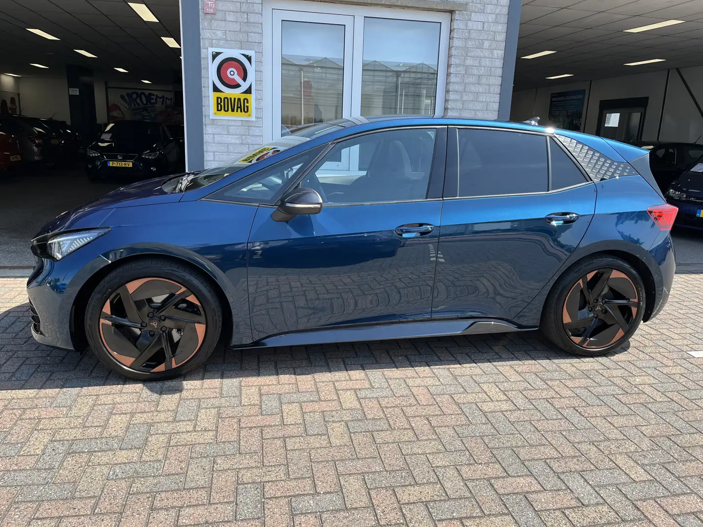CUPRA Born Copper Edition 62 kWh / AUTOMAAT/ PANO/ ELEKTR. ST Blauw - 2