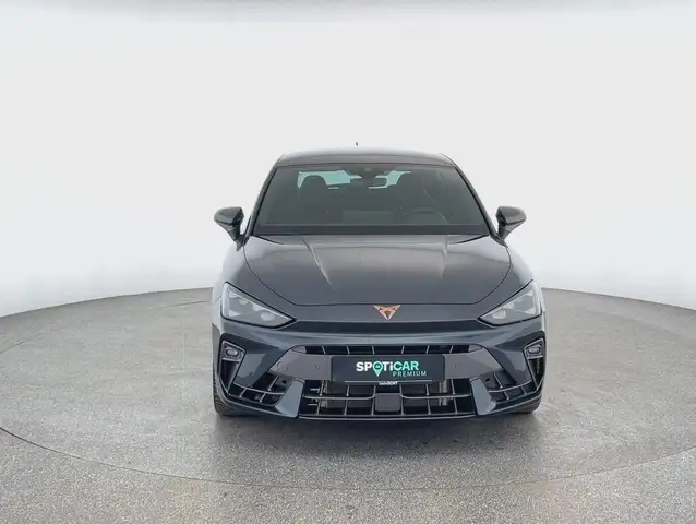 Cupra Leon view 2