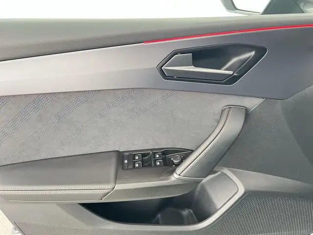Cupra Leon view 10