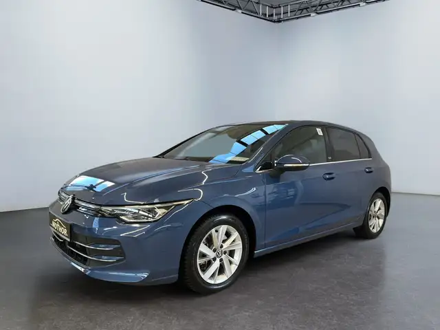 Volkswagen Golf view 2