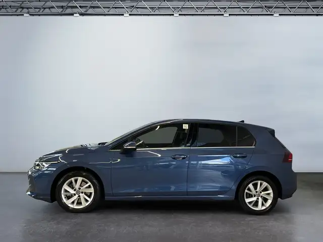 Volkswagen Golf view 3