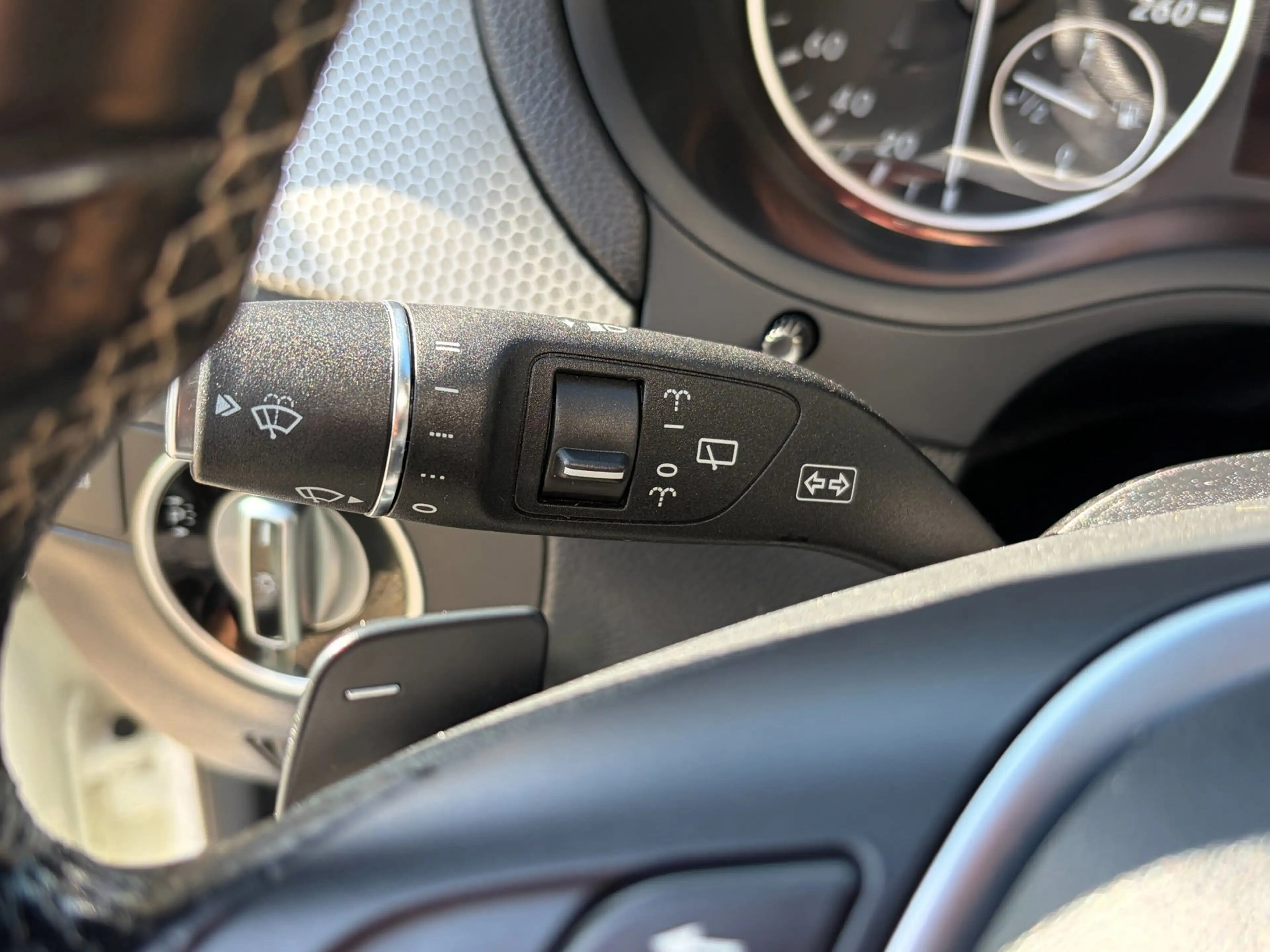 Mercedes-Benz B 180 Ambition AMG Panorama Leer El.Stoelen Navi App-Con — photo 19