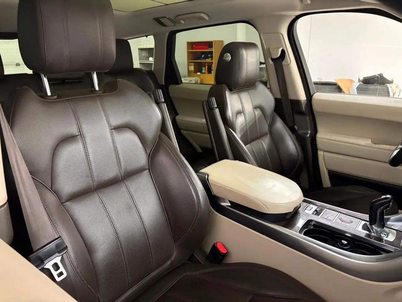 Land Rover Range Rover Sport снимка Land Rover Range Rover Sport