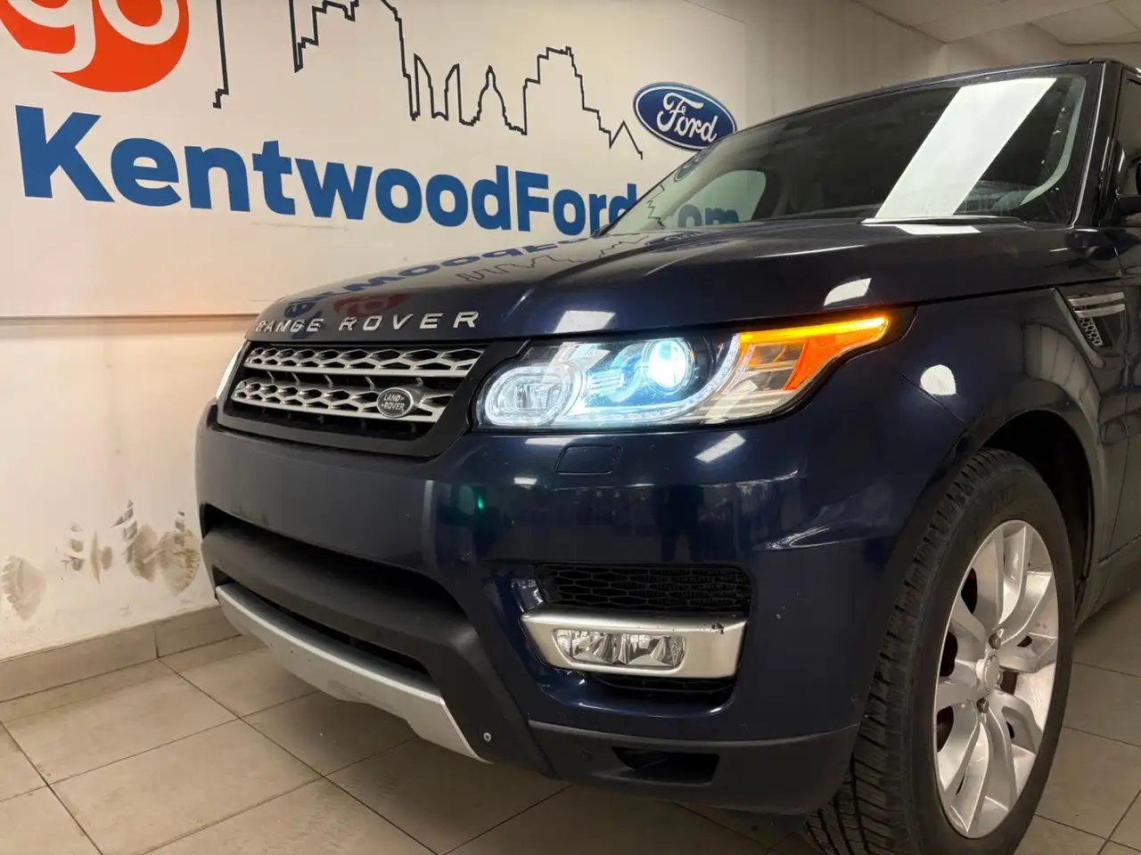 Land Rover Range Rover Sport снимка Land Rover Range Rover Sport