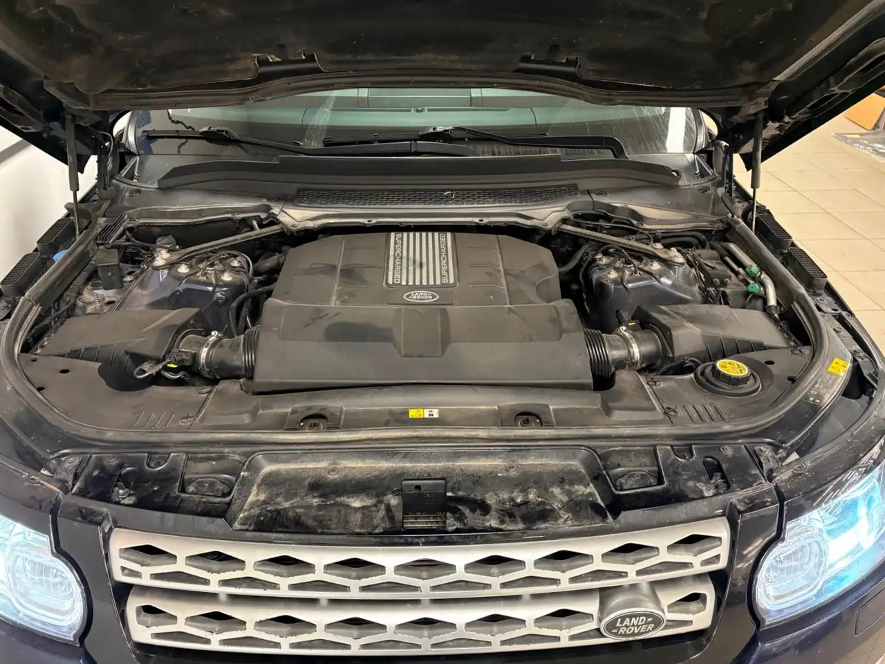 Land Rover Range Rover Sport снимка Land Rover Range Rover Sport