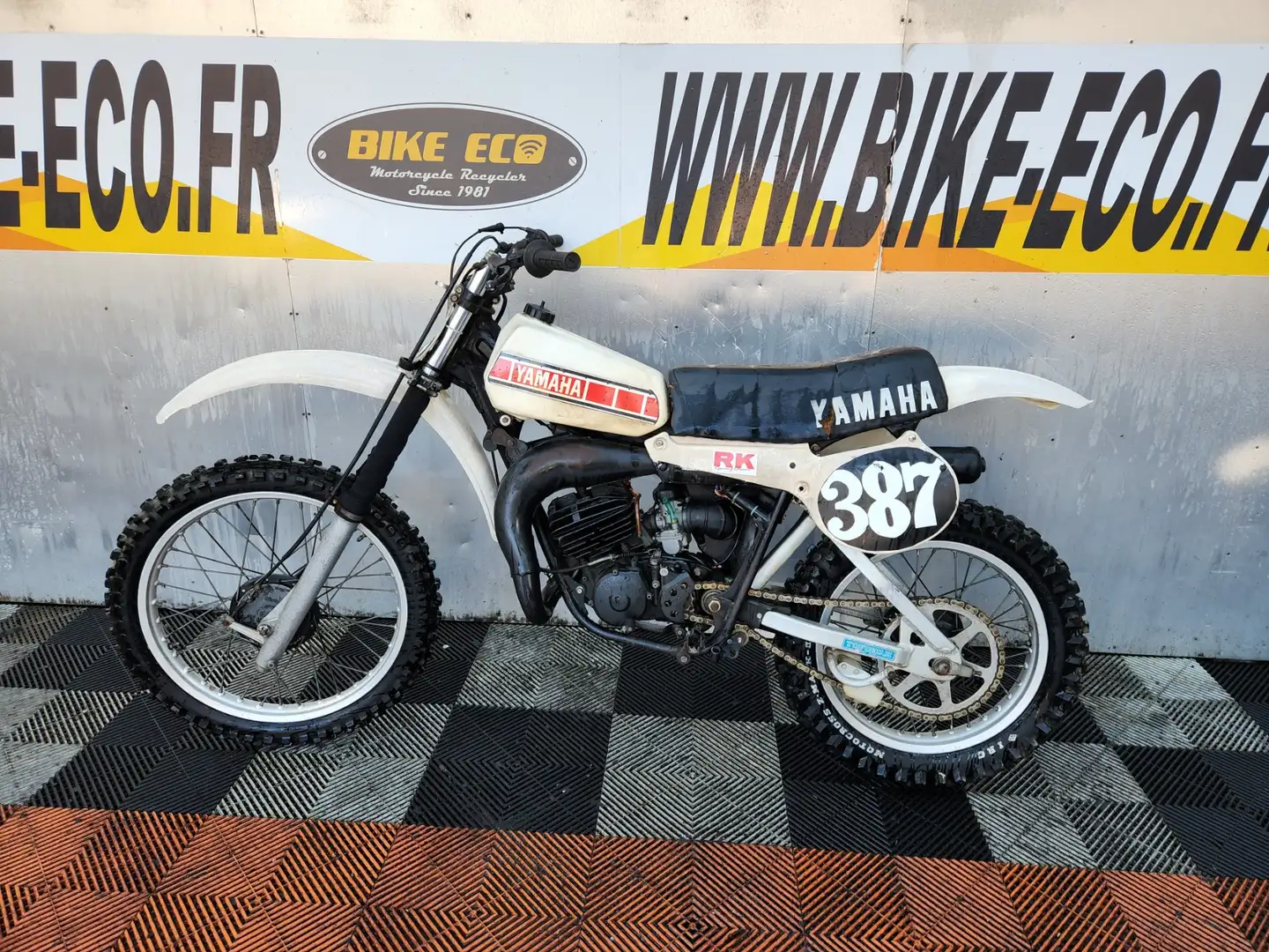 Yamaha YZ 125 Wit - 2