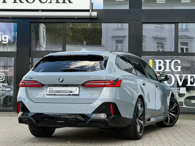 BMW 5 Series view 2