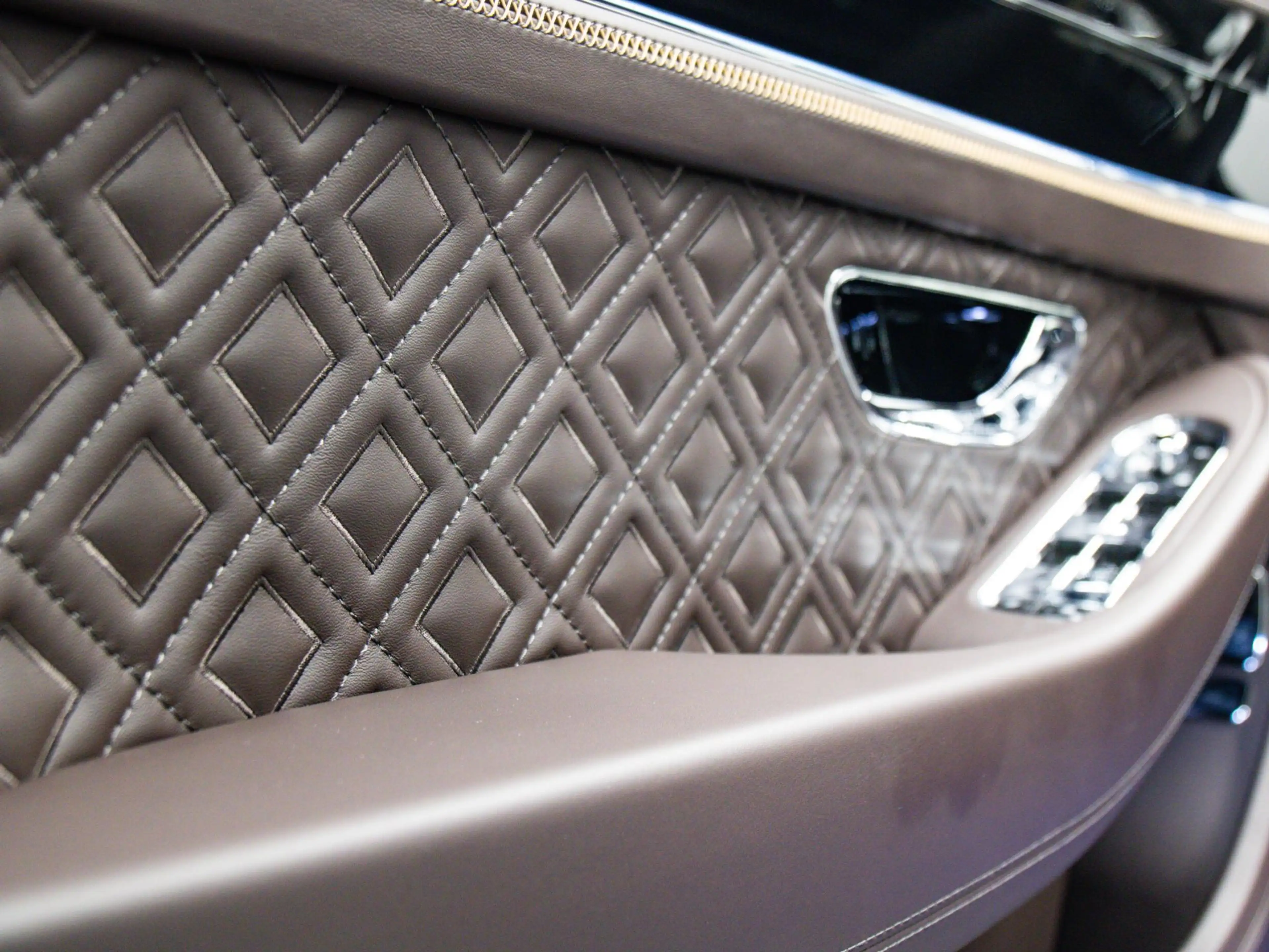 Bentley Continental GT 6.0 W12 First Edition — photo 14