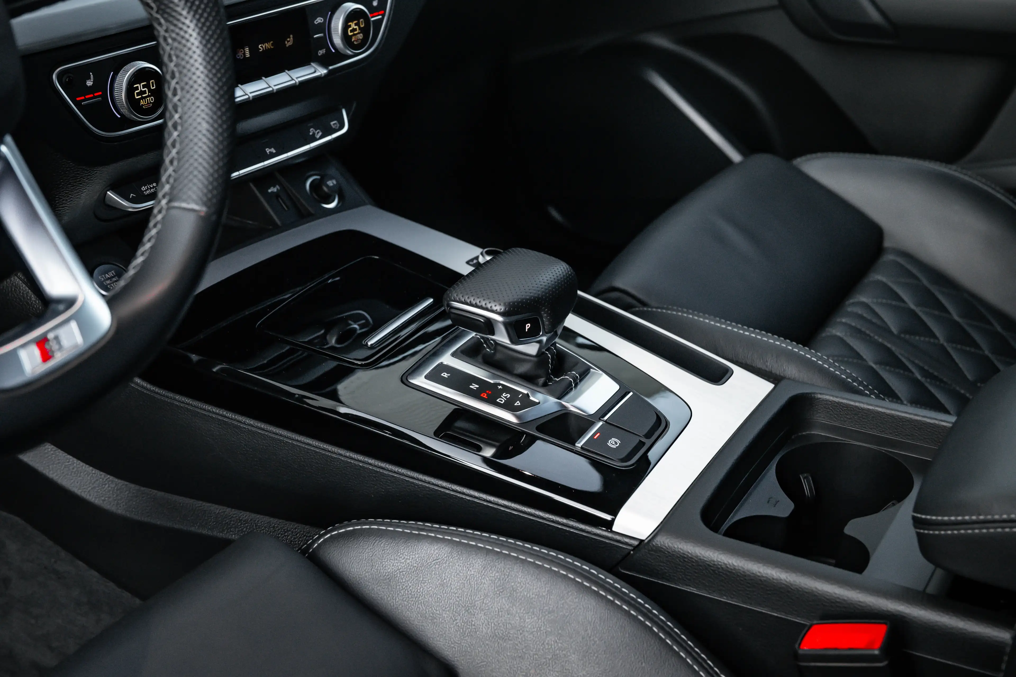 Audi Q5 Sportback 50 TFSI e S edition Competition | Achter — photo 12