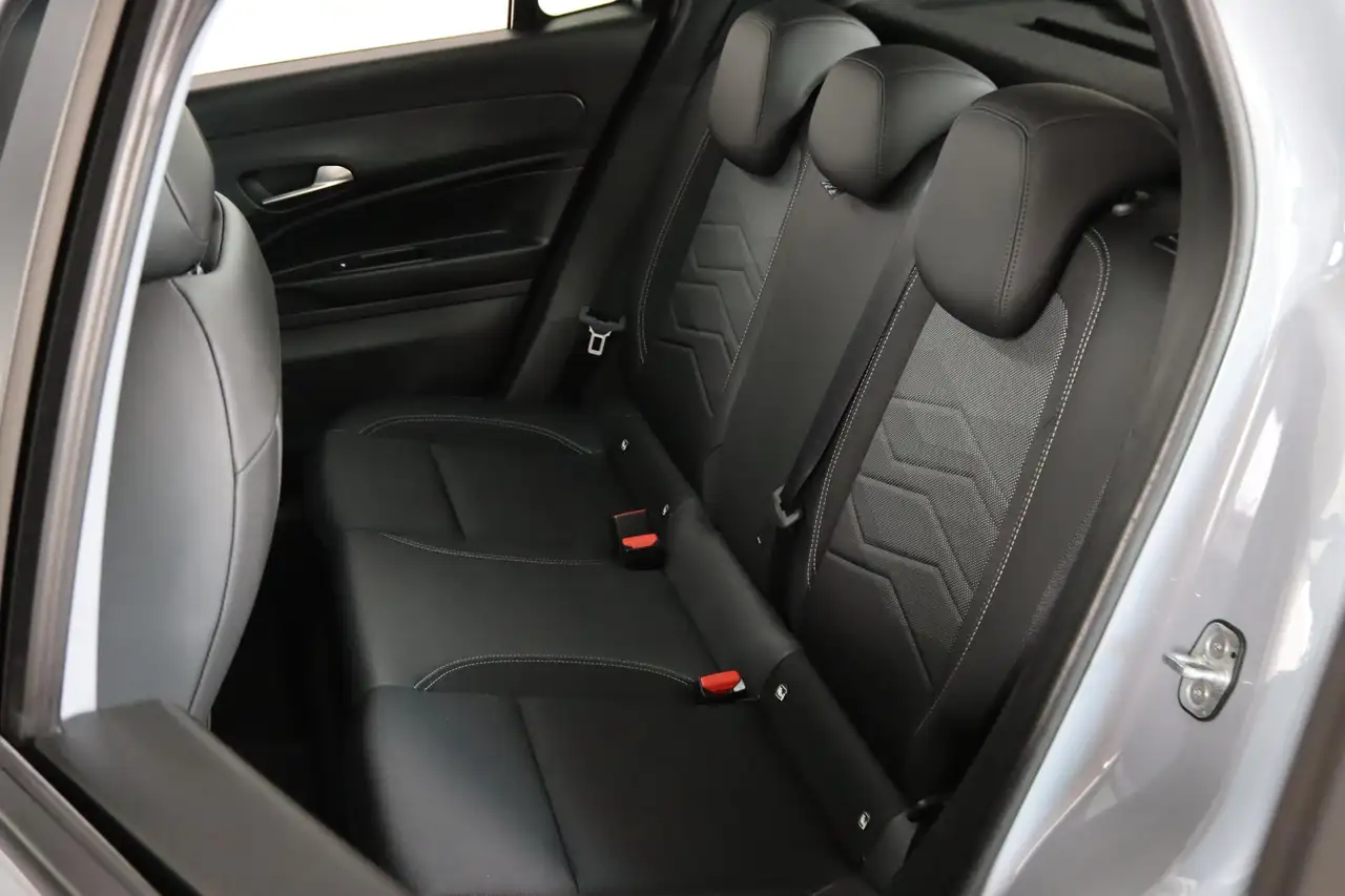 Jeep Avenger 1.2 e-Hybrid Altitude Apple Carplay/Android Auto,, миниатюра 5