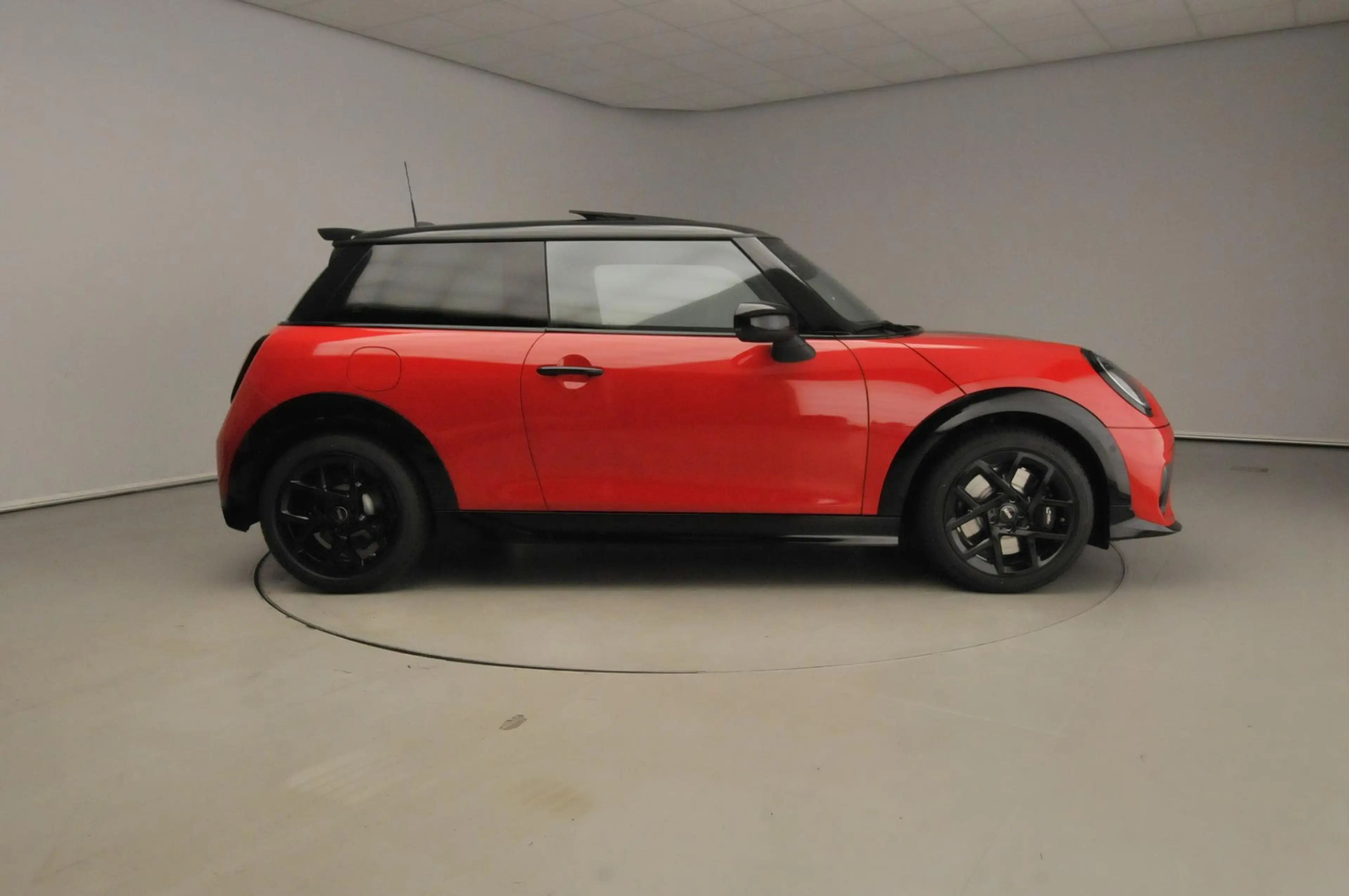 MINI Cooper C Cabrio | John Cooper Works Uitvoering + Pakket M — photo 4