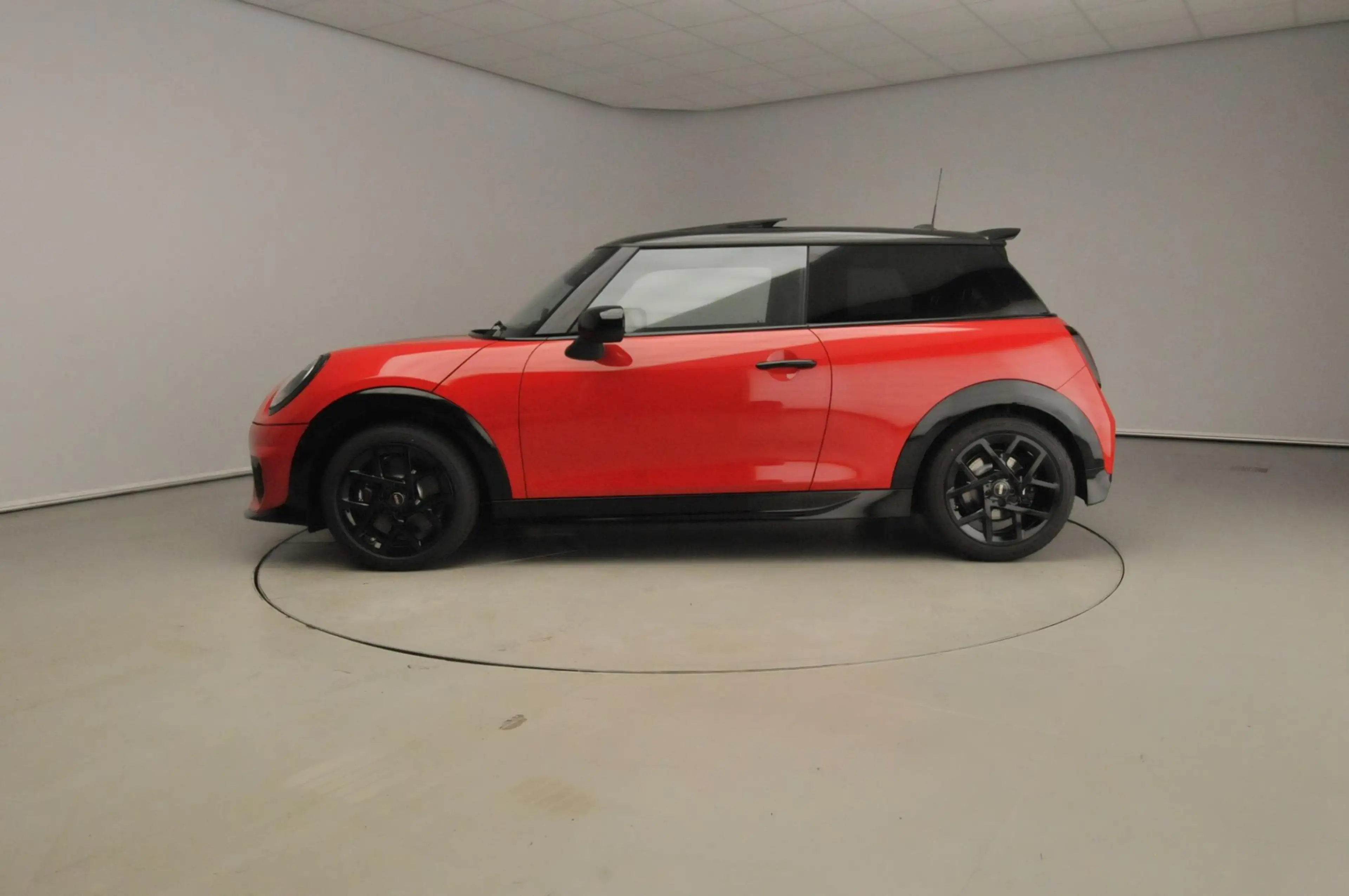 MINI Cooper C Cabrio | John Cooper Works Uitvoering + Pakket M — photo 2