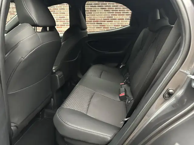 Toyota Yaris view 18