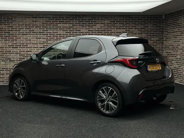 Toyota Yaris view 22