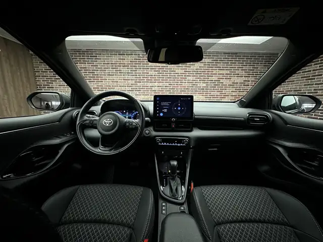 Toyota Yaris view 9