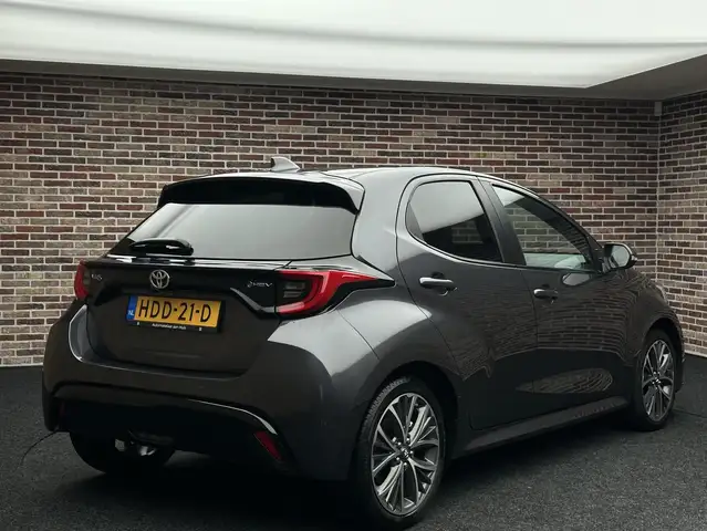 Toyota Yaris view 2