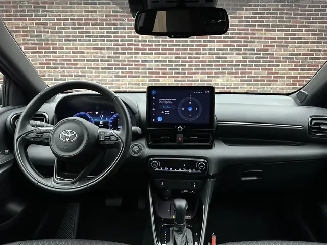 Toyota Yaris view 11