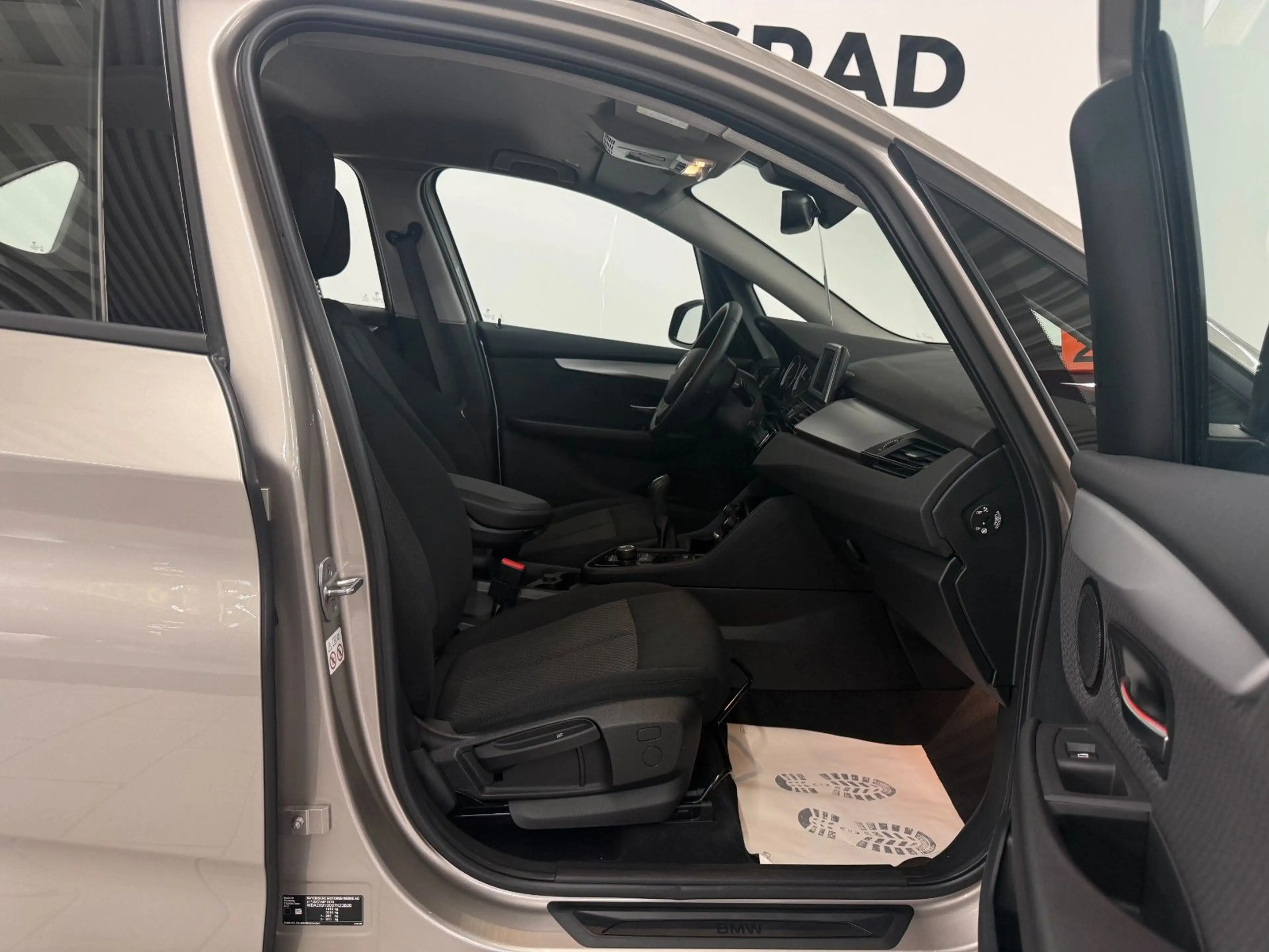 BMW 216 Bmw Active Tourer 216 i Advantage LED AHK SHZ PD — photo 8