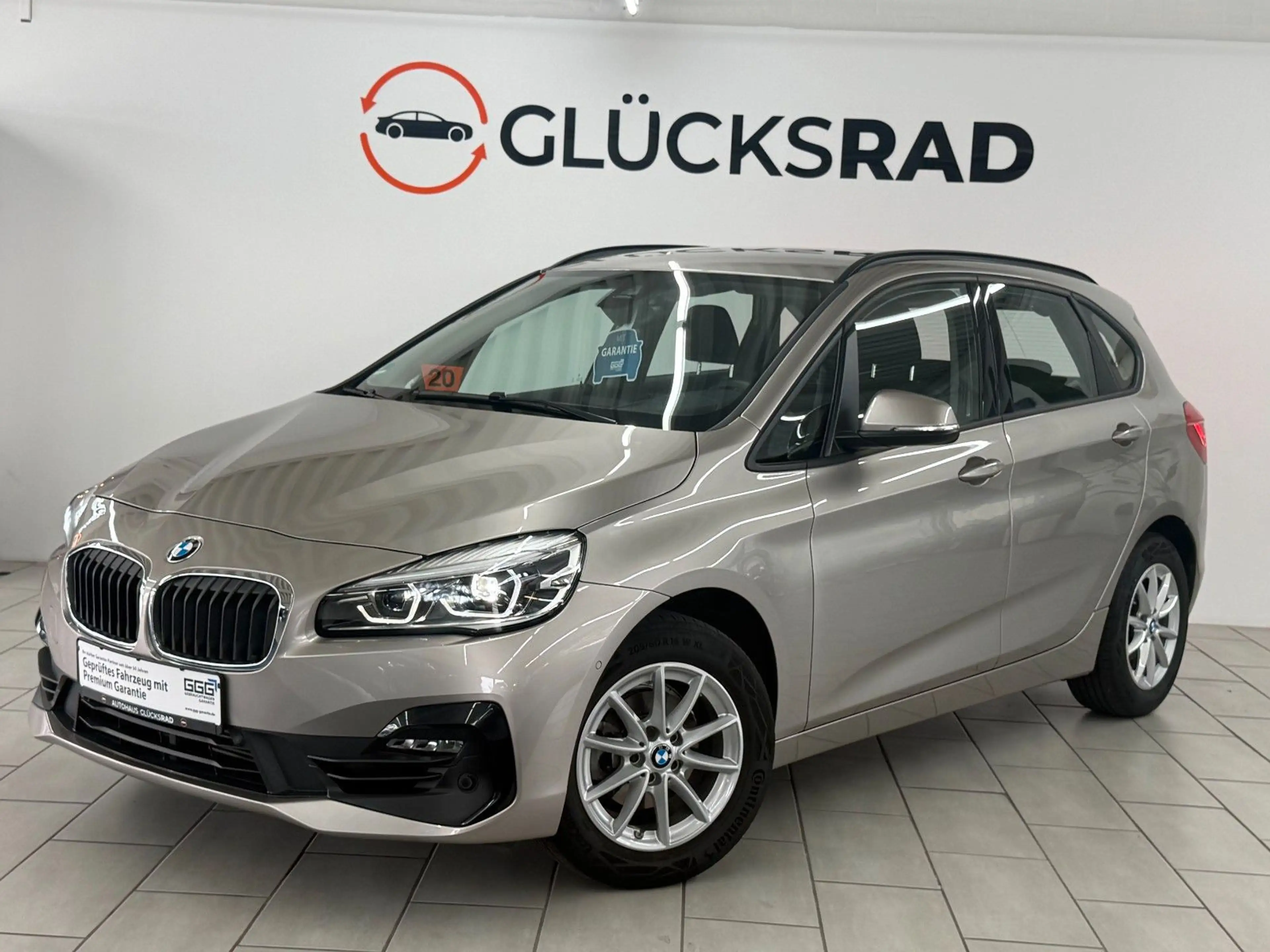 BMW 216 Bmw Active Tourer 216 i Advantage LED AHK SHZ PD