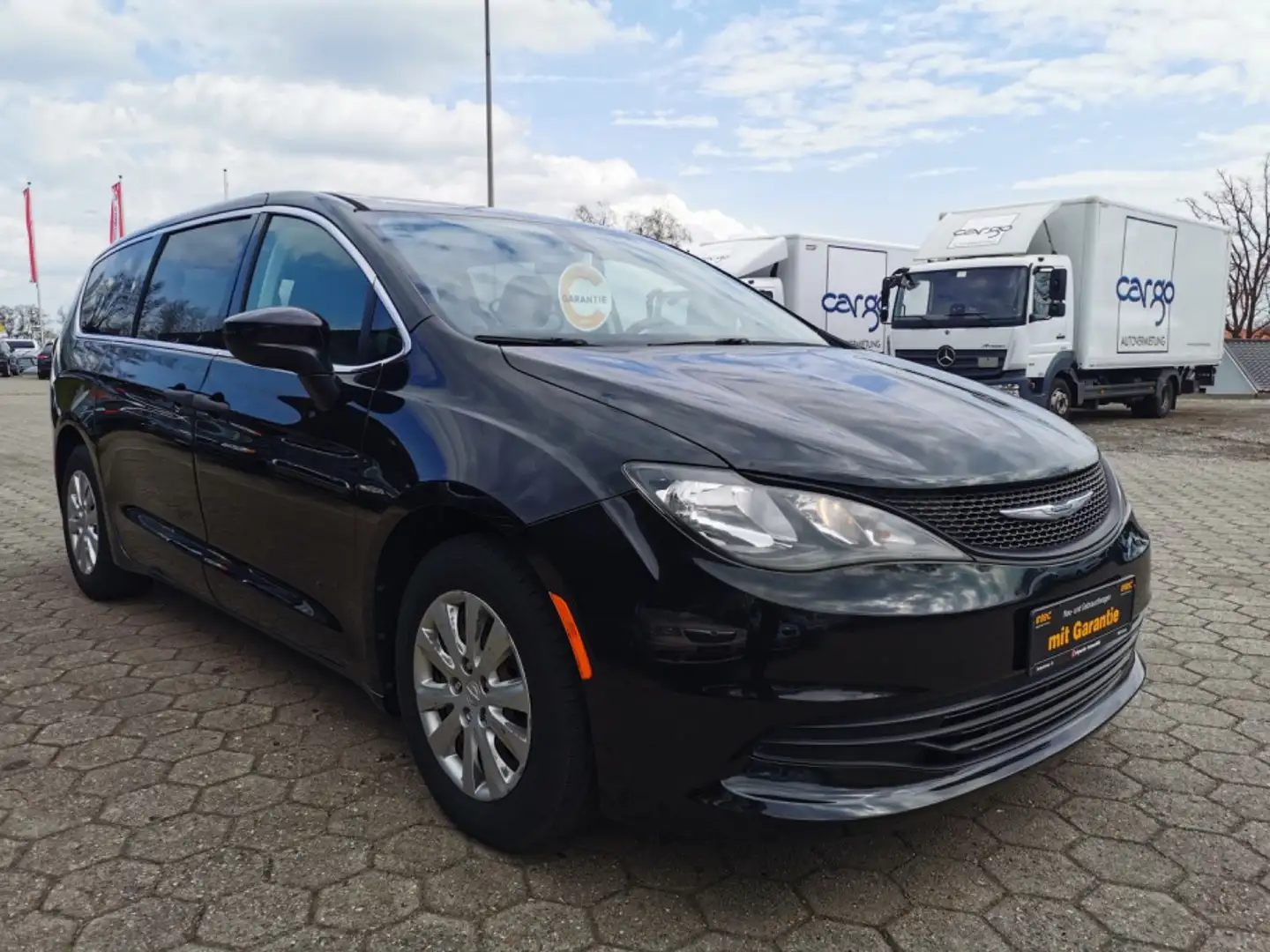 Chrysler Pacifica 3.6 7 Sitze TÜV bis 09.2026 Schwarz - 2