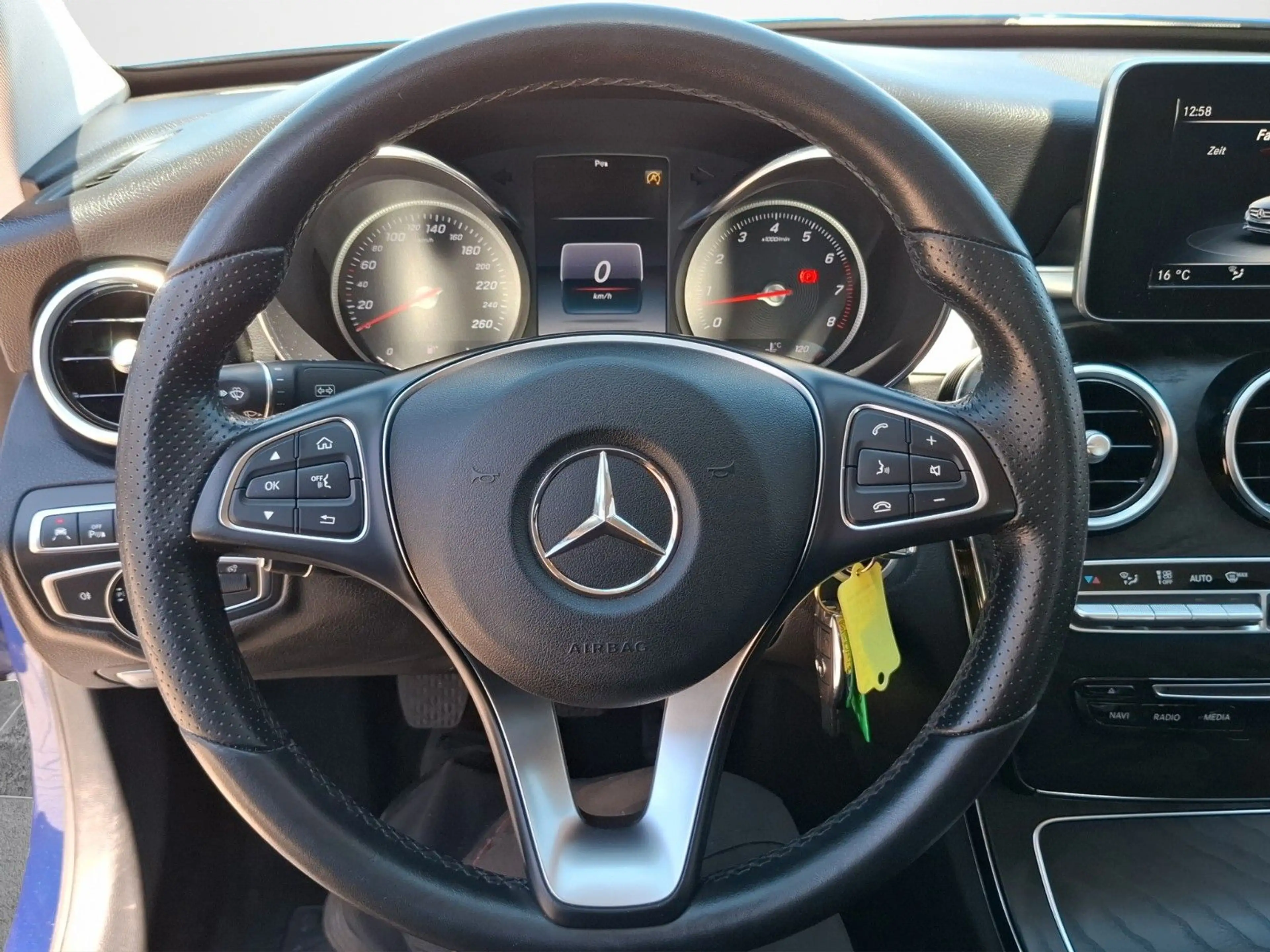 Mercedes-Benz C 180 Limousine Avantgarde — photo 11