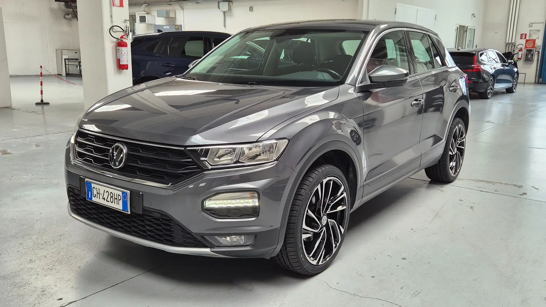 Volkswagen T-Roc T-Roc 1.5tsi dsg 150CV-CERCHI 19-CAR PLAY-DAB-NAVY - 2