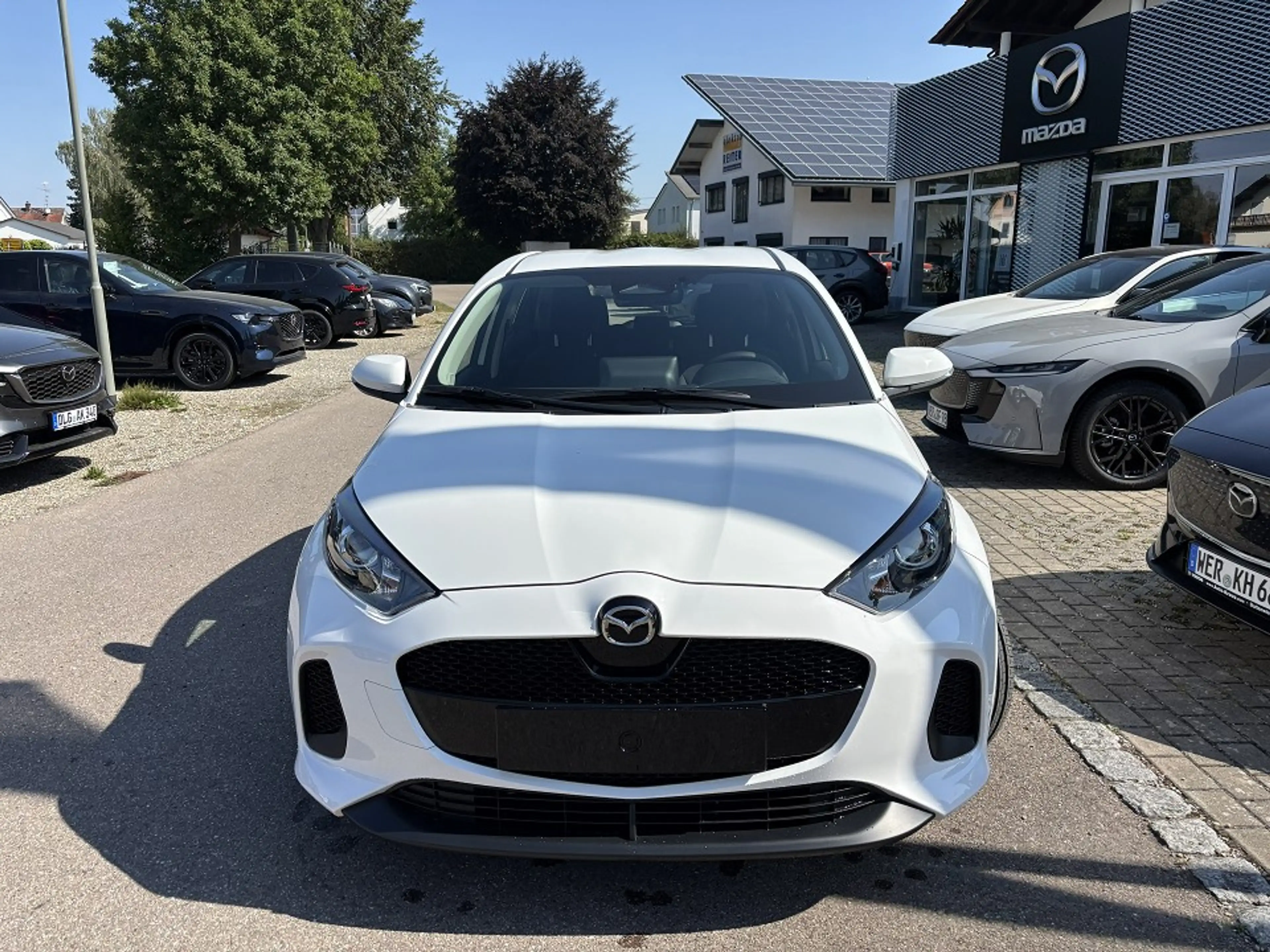 Mazda 2 Hybrid VVT-i 116 CVT CENTRE-LINE — photo 2