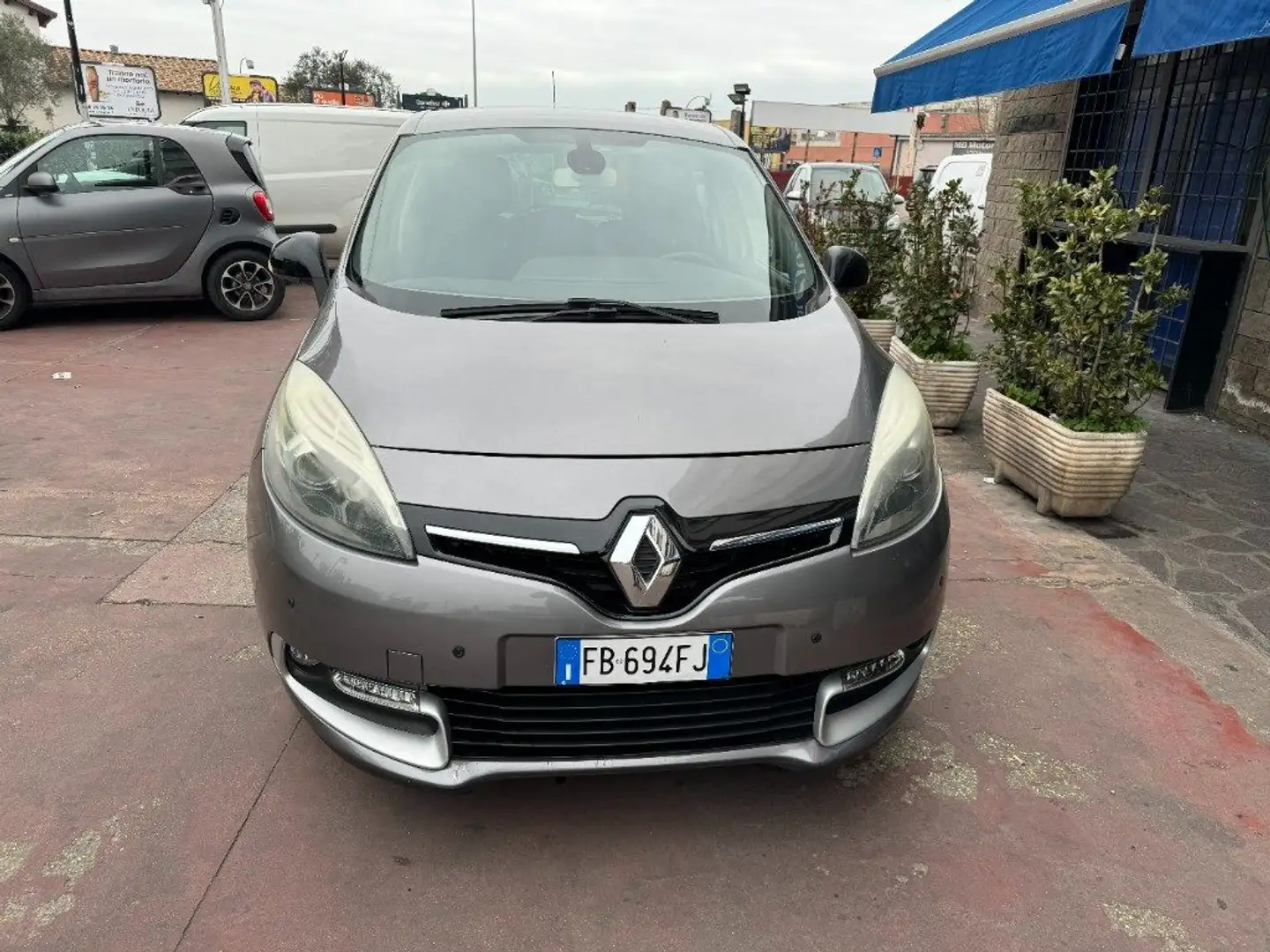 Renault Scenic Scénic 1.5 dCi 110CV Limited Zilver - 1