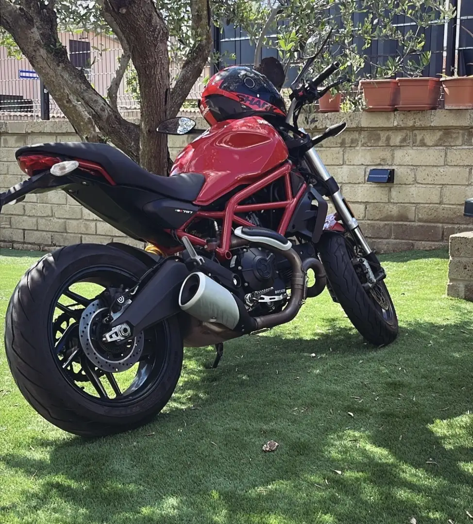 Ducati Monster 797 - 1