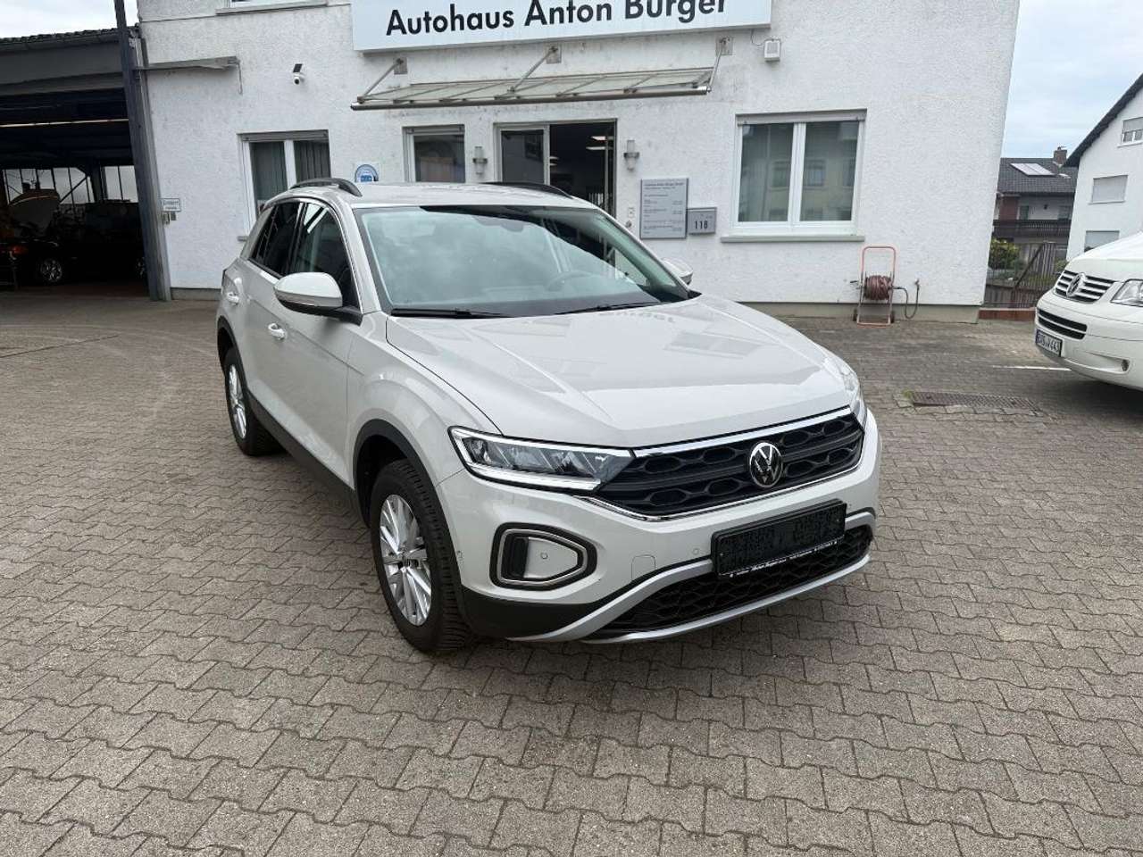 Volkswagen T-Roc 2025 — Life