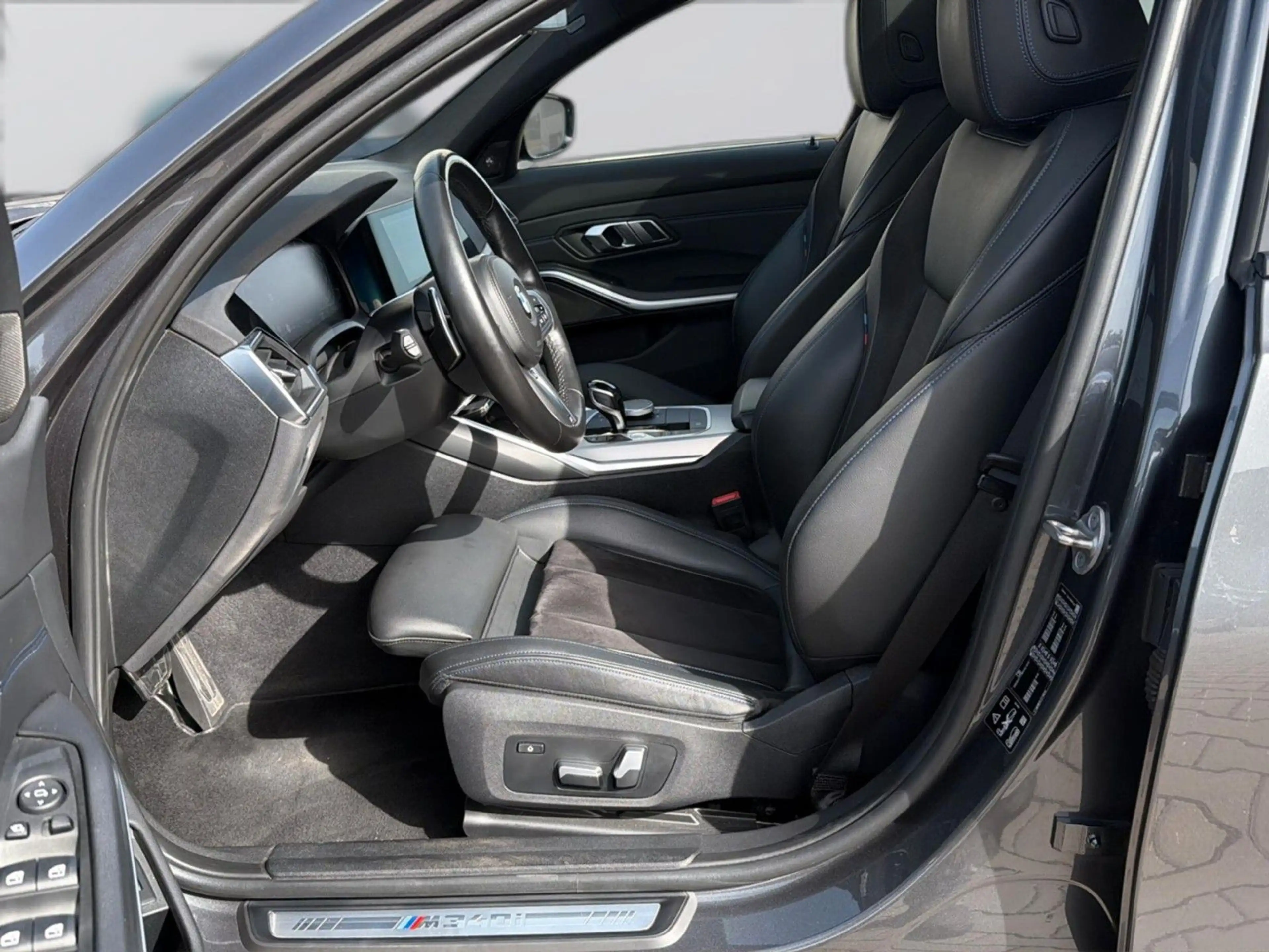 BMW 340 M340xi Limousine — photo 8